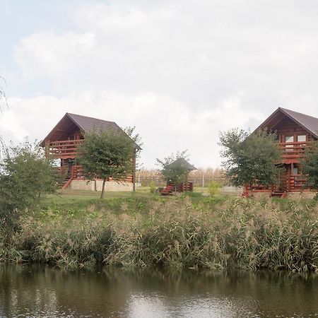 Popas Todiresti - La Iazul Cu 5 Casute Hotel Suceava Bagian luar foto